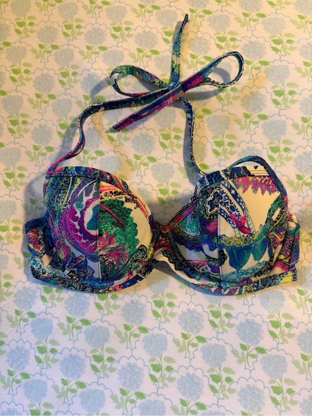 Victoria’s Secret underwire swim top 34 D